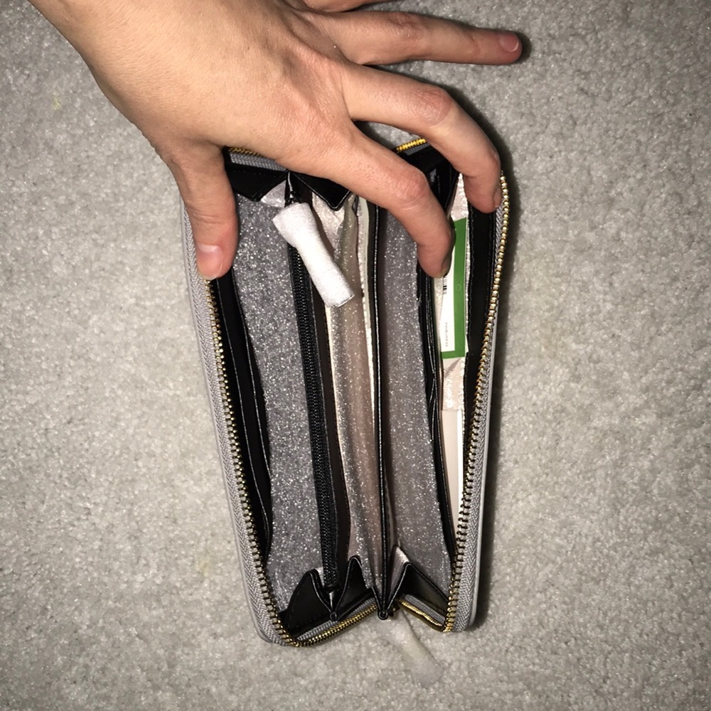 TRADED Kate Spade Silver Burgess Court Lacey - Picture 3 of 6